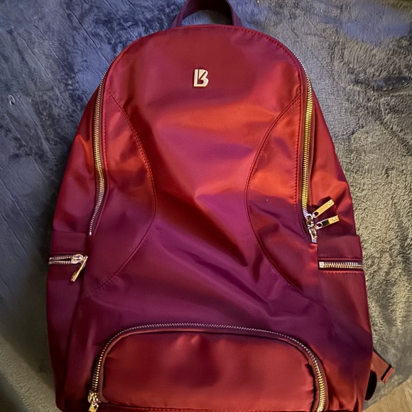 Buff bunny  sports bag with laptop carrier - Picture 8 of 15